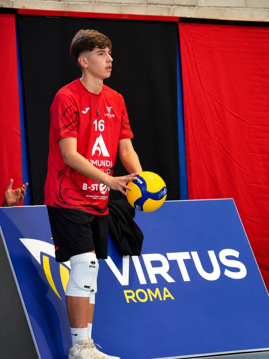 Un momento della gara d'esordio dell'Armundia Virtus Roma al Keplero